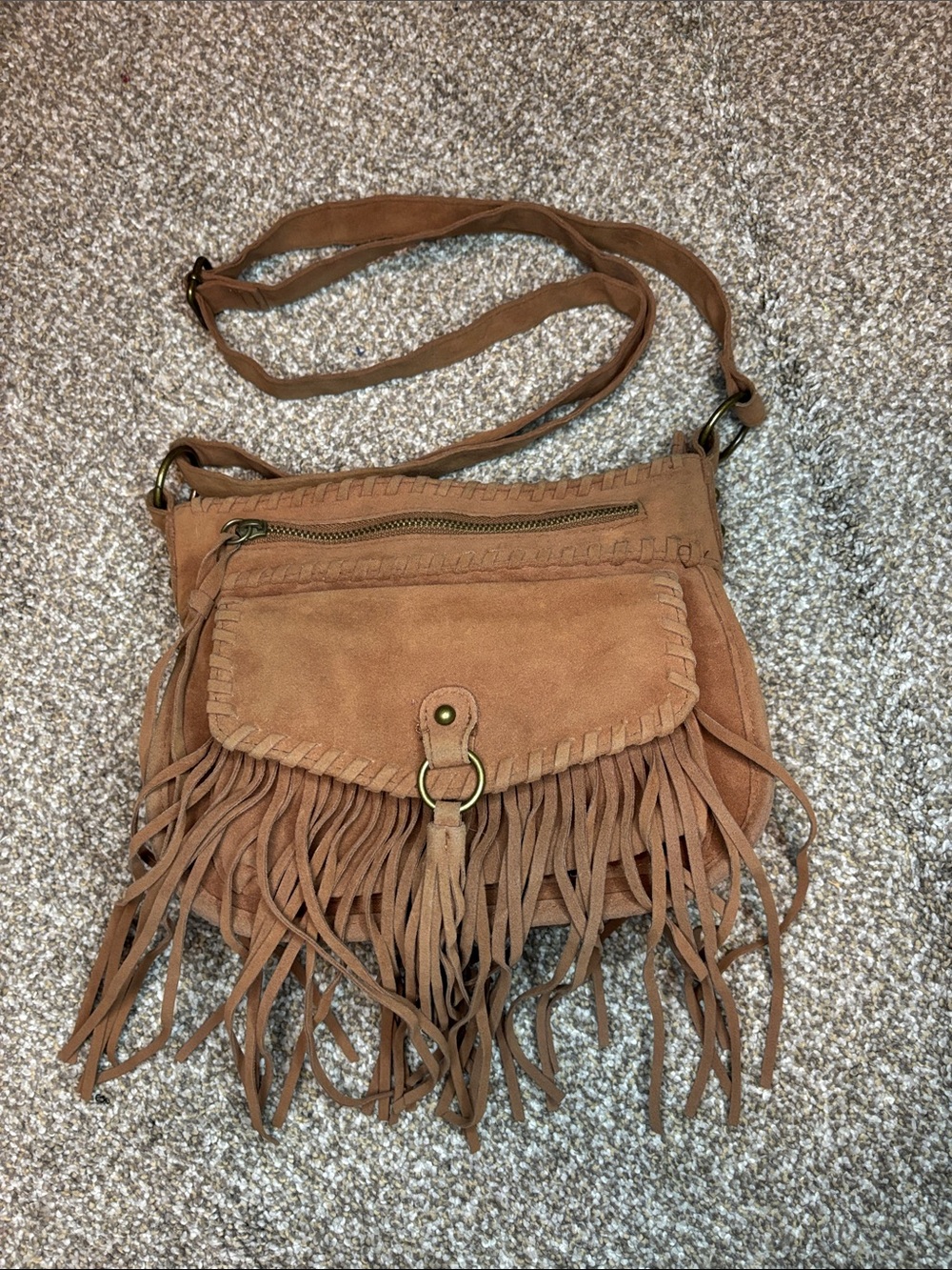 MUDD Fringe Suede Crossbody Bag in Brown